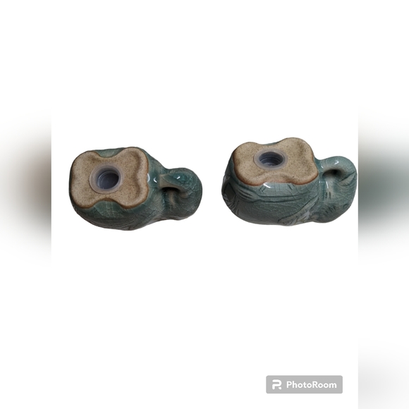 Vintage Blue Green Elephant Salt and Pepper Shakers Ceramic - Picture 3 of 5